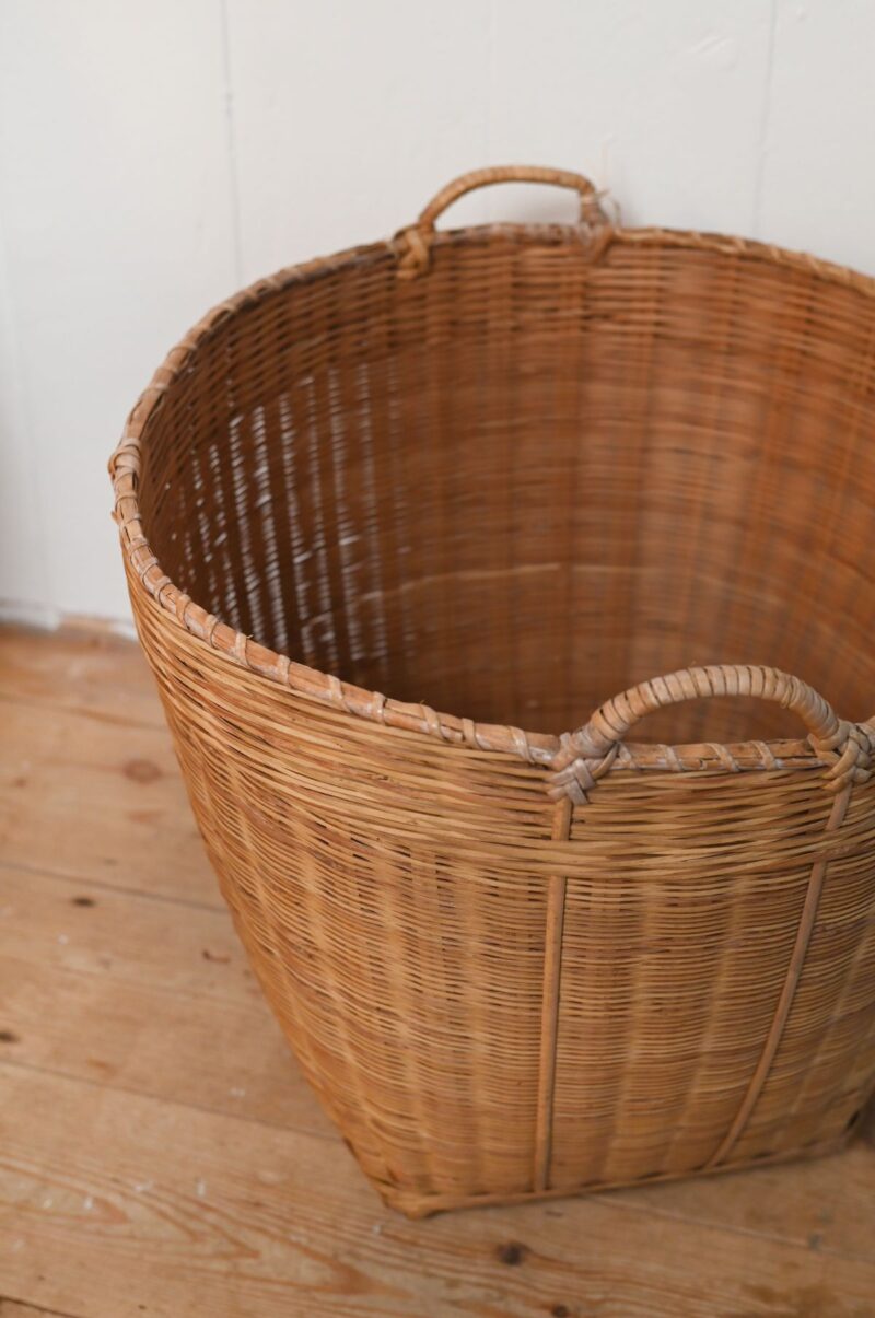 Oriasa Large Vintage Japanese Woven Basket with Handles – c.1970 - Image 2