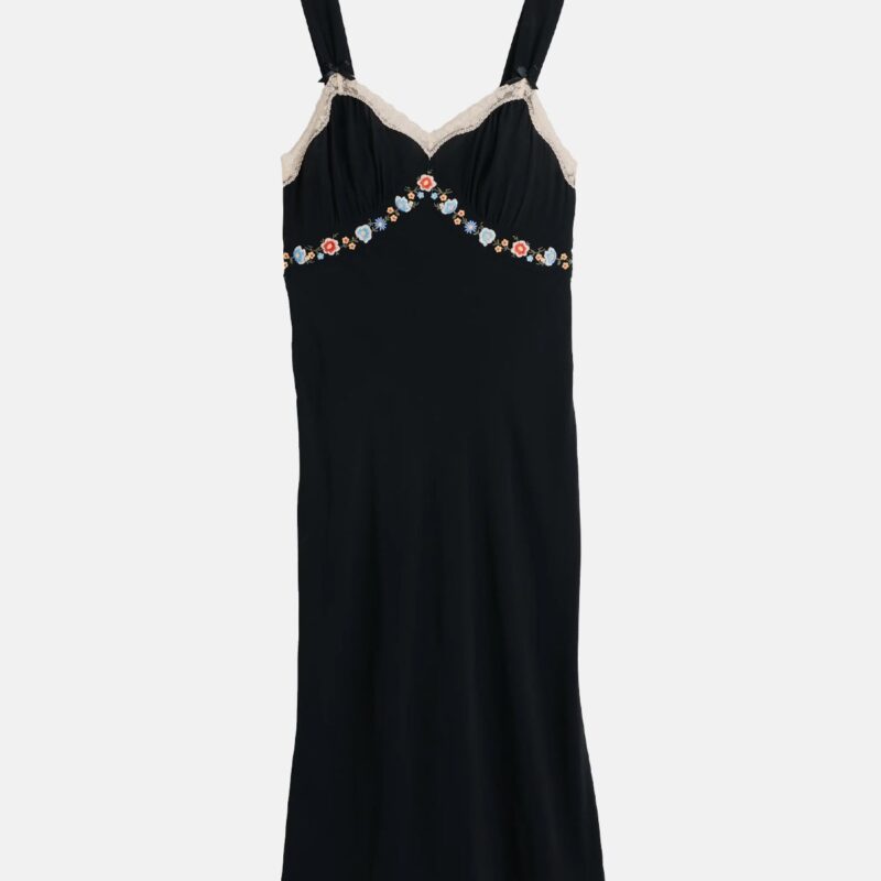 Oriasa Black Embroidered Dress – Elegant Bloom Detail Lucie Style